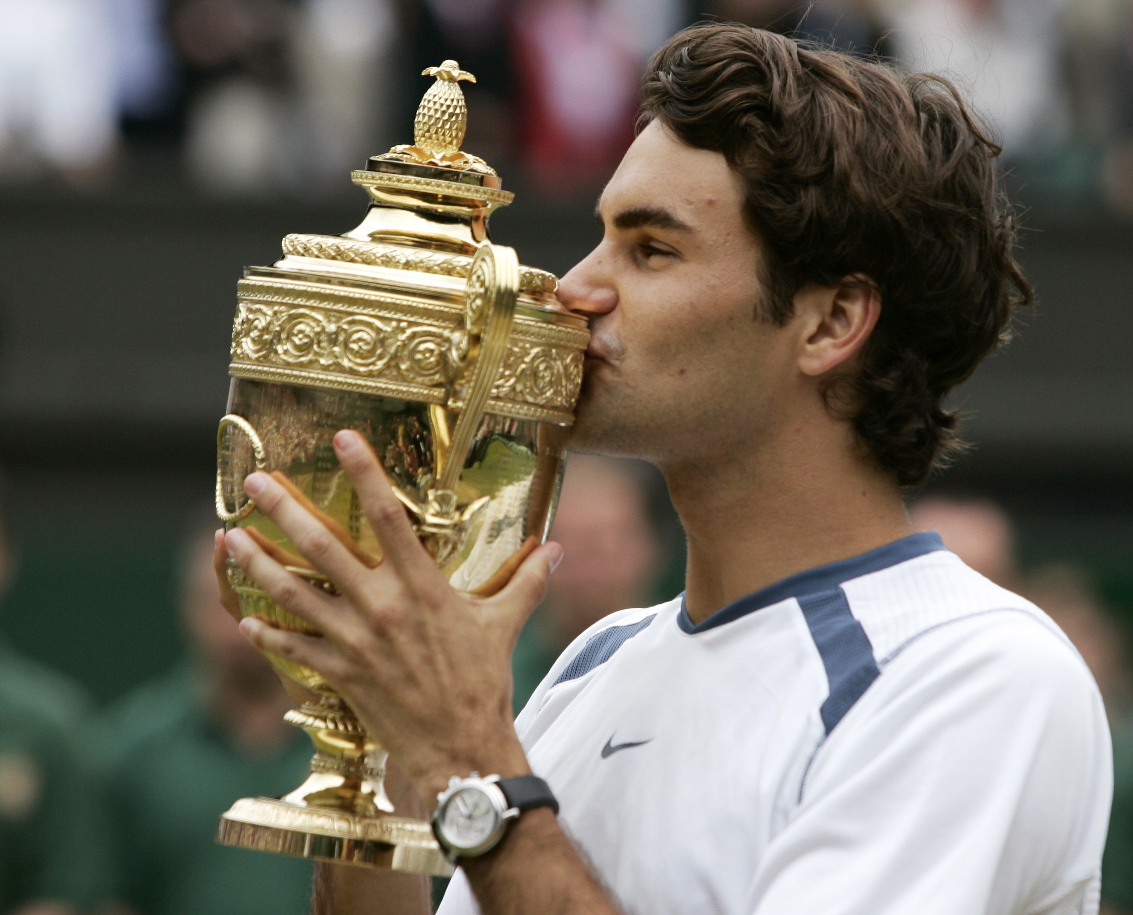 jiuyou-费德勒重返赛场，刷新纪录首场状态出色，拜仁观众沸腾！的简单介绍-jiuyou